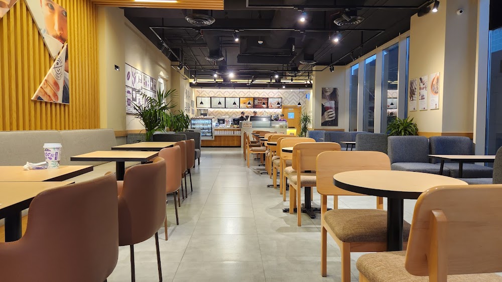 The Coffee Bean & Tea Leaf City Hypermarket Jahra - كافيهات في مدينة الجهراء