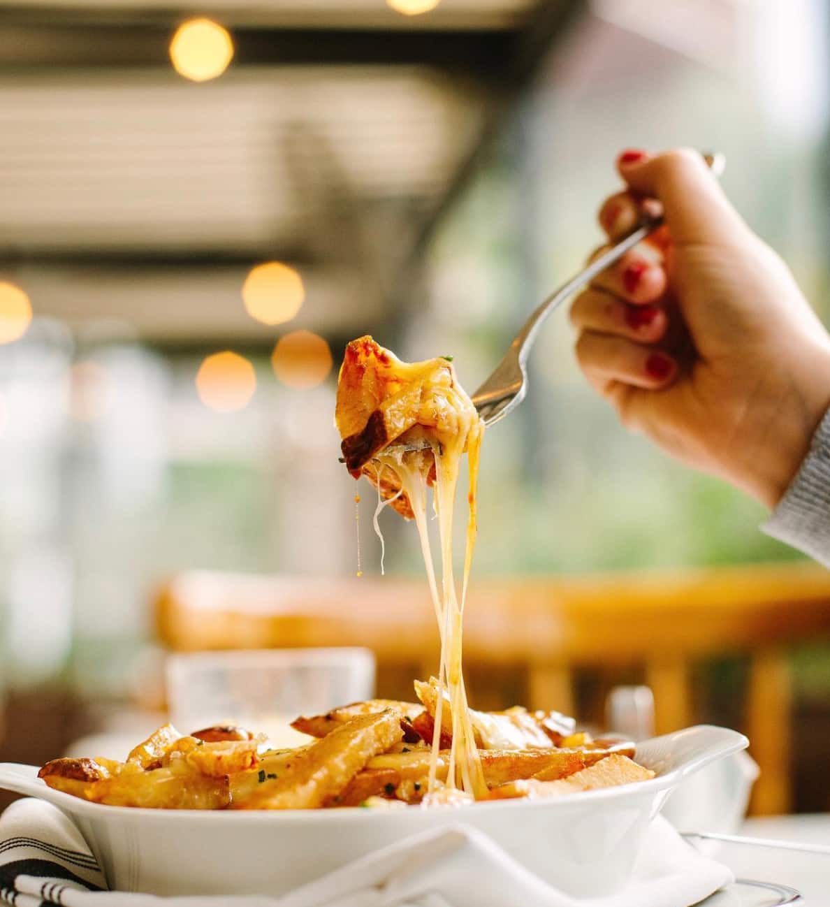 The MAINE Land Brasserie Restaurant, Business Bay Dubai - مطاعم في دبي