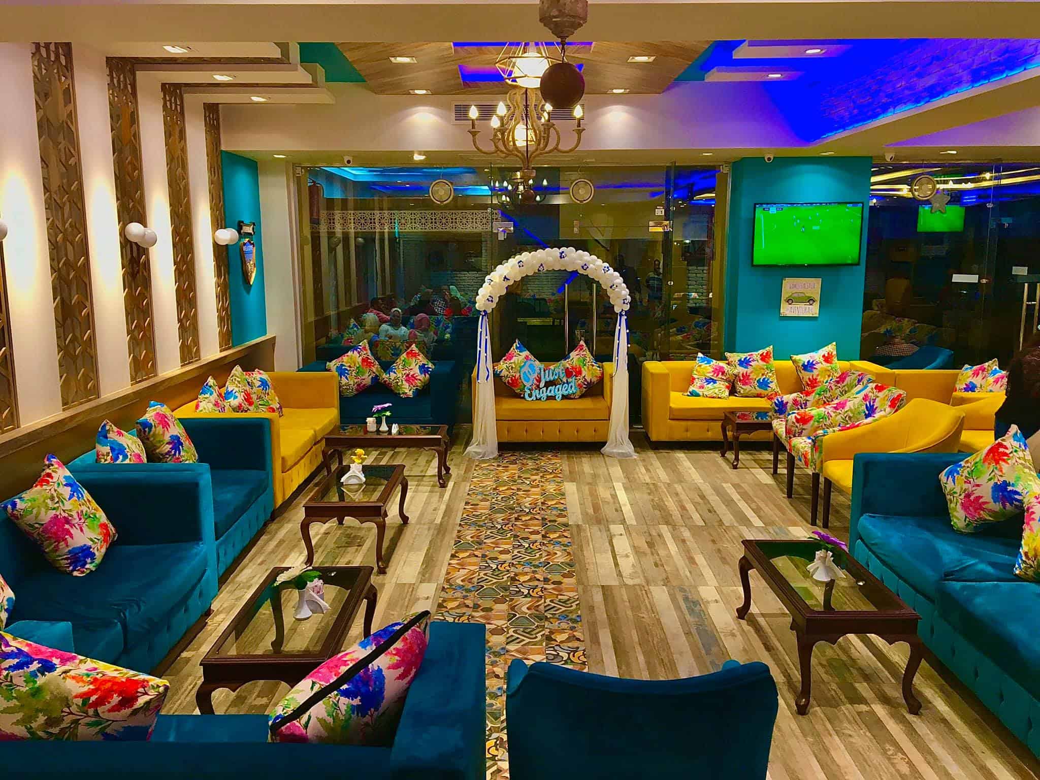 The rock cafe - كافيهات في أسوان