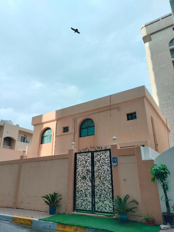 The Villa Hostel - By Lunar - فنادق في أبوظبي