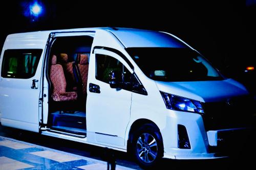 Winter season car rental - خدمات سيارات في الأقصر